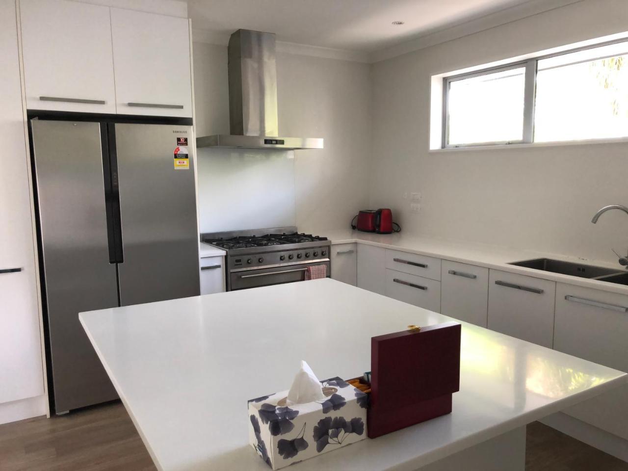 Memorial Holiday Home Christchurch Eksteriør billede